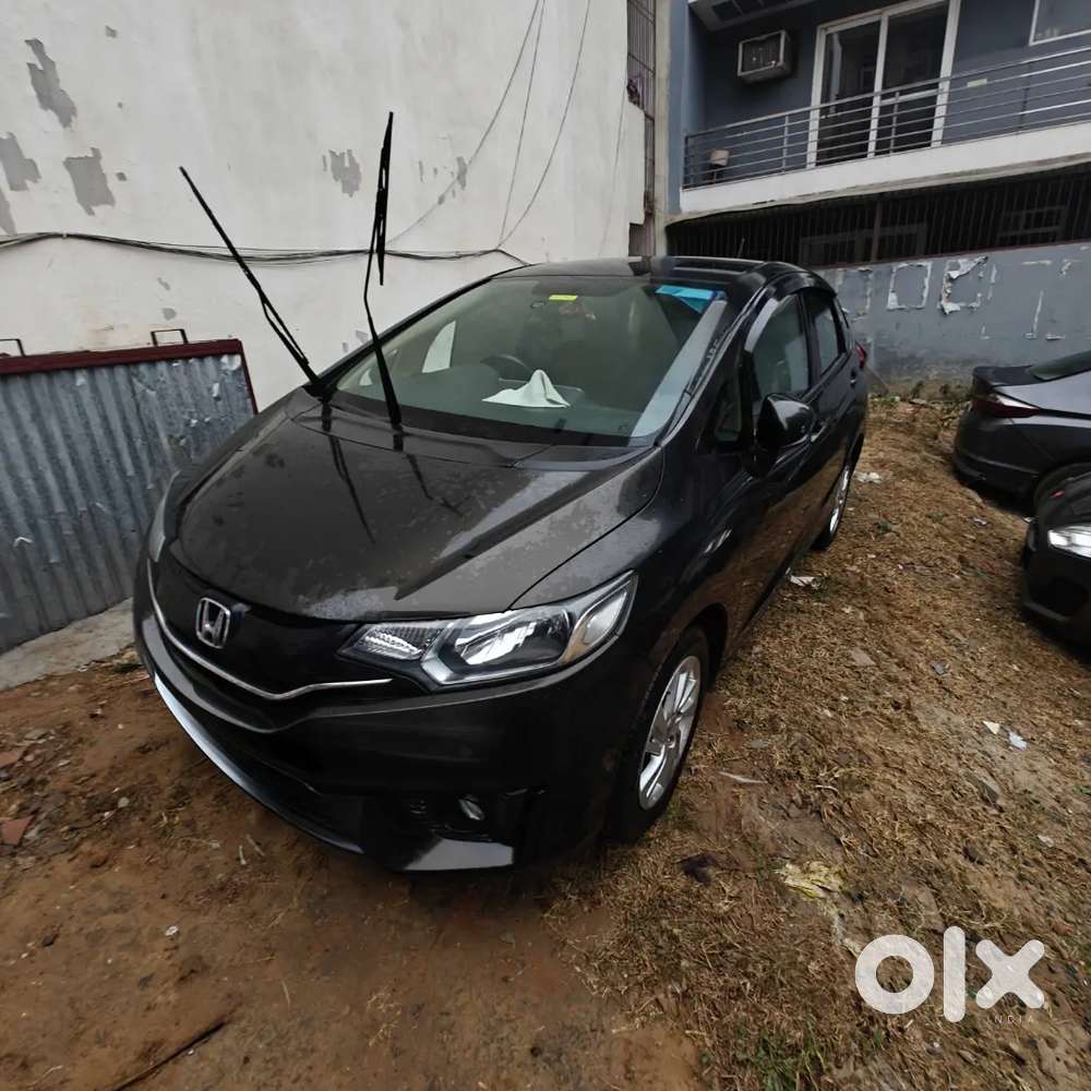 Honda Jazz 2017 Petrol Well Maintained Automatic Transmission
