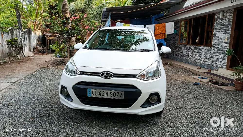 Keyless,full Power Window, Electric Adjustable Side Mirror