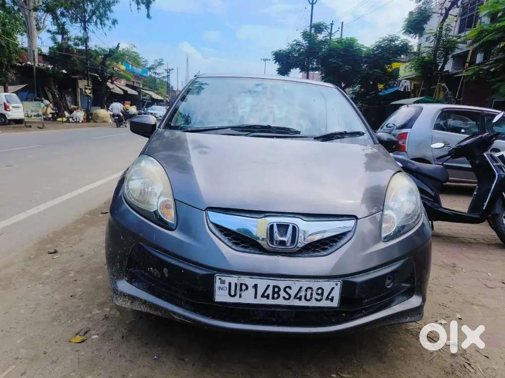 Honda Brio 2012 Petrol Well Maintained