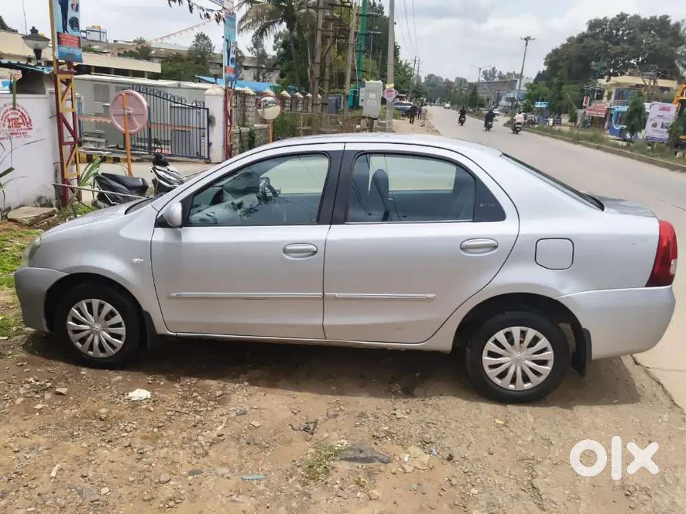 Toyota Etios 2011 90000 Km Driven