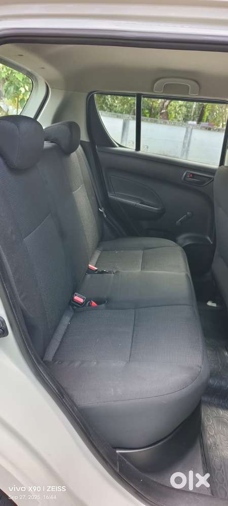 Maruti Suzuki Swift Lxi Optional-o, 2017, Petrol