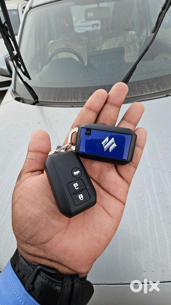 Maruti Suzuki Dzire 1.2 Zxi Cng, 2025, Cng & Hybrids