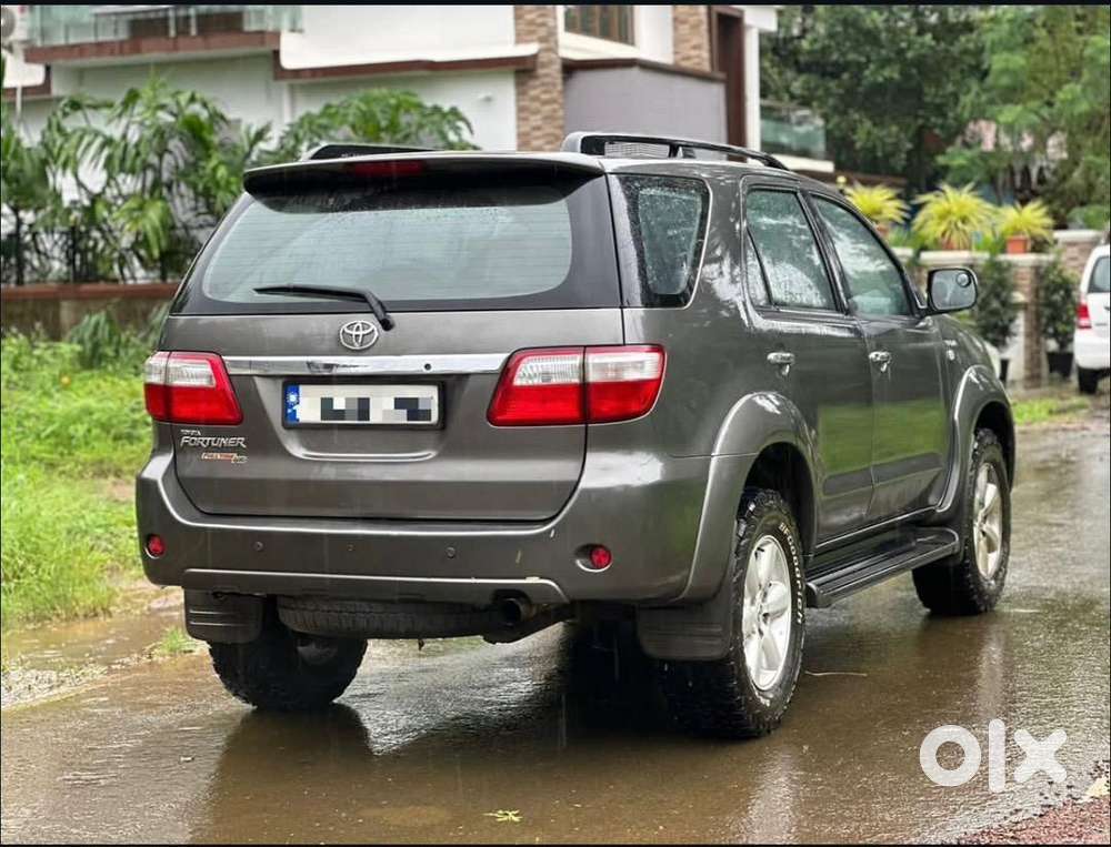 Toyota Fortuner 2010 Diesel Well Maintained