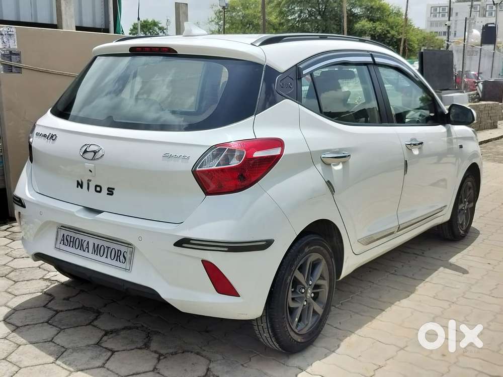 Hyundai Grand I10 Nios Amt Sportz, 2020, Petrol