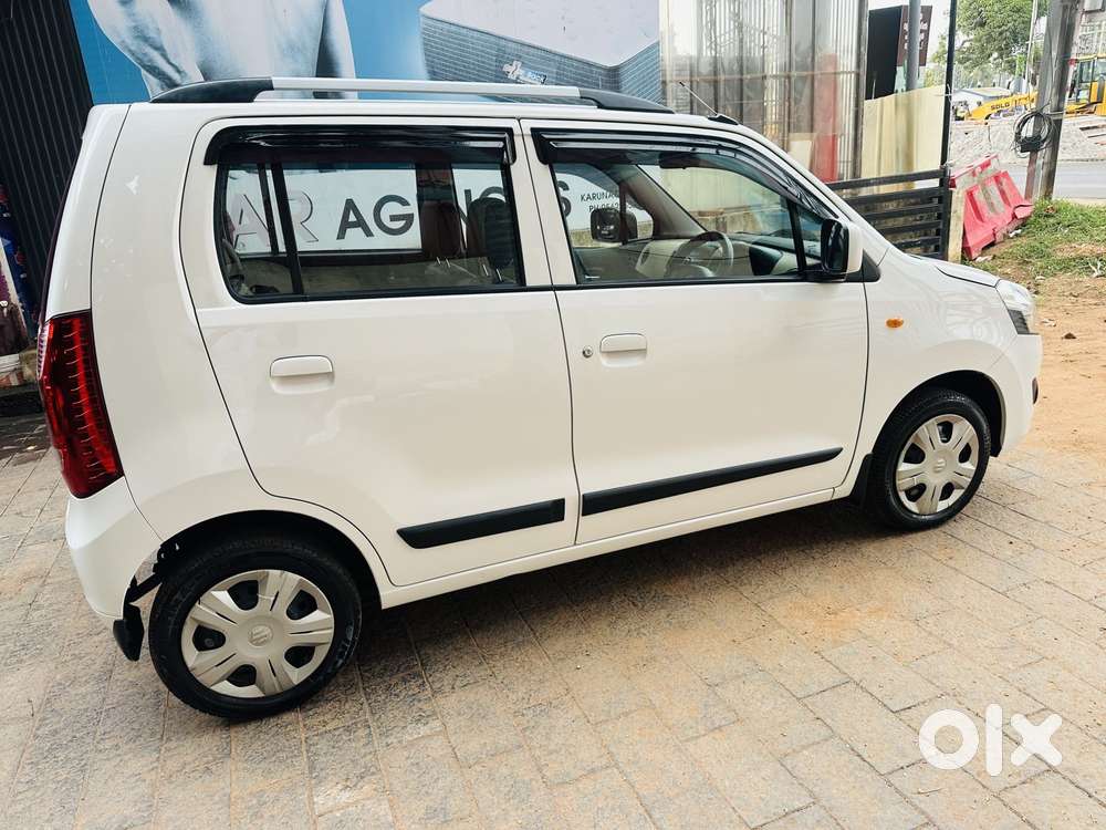 Maruti Suzuki Wagon R Vxi Opt, 2017, Petrol