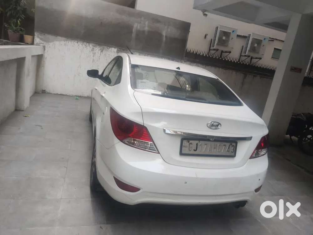 Hyundai Verna Diesel Mt 76000 Km 2014