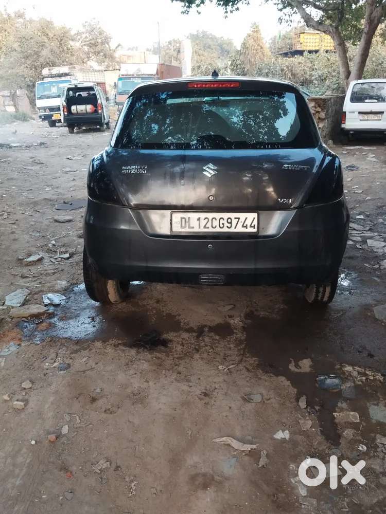 Maruti Suzuki Swift 20015 Cng 75000 Km Drive