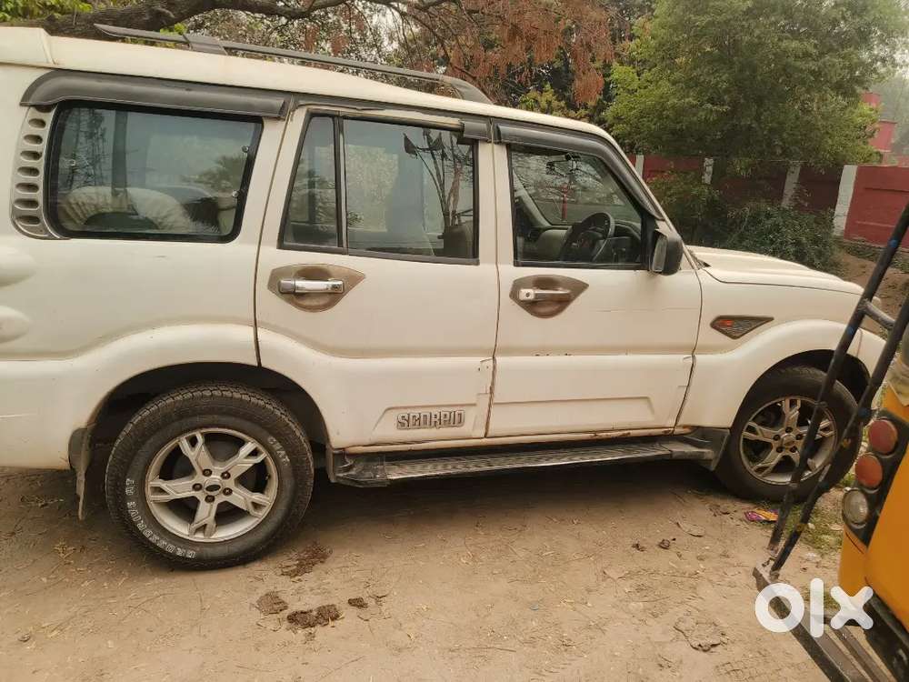 Mahindra Scorpio 2015 Diesel 150000 Km Driven