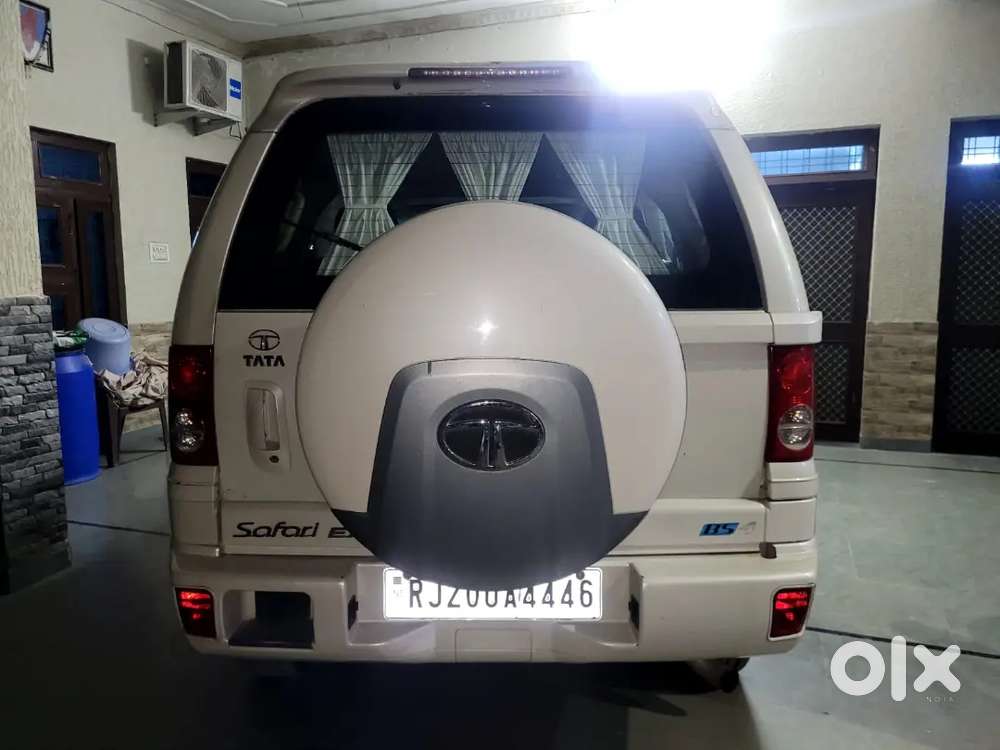 Tata Safari Dicor 2013