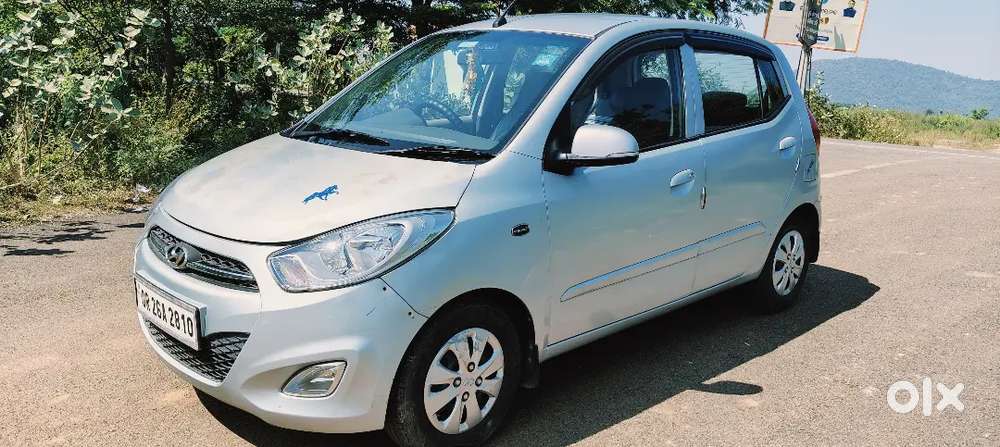 Hyundai I10 Sportz 2011 Model