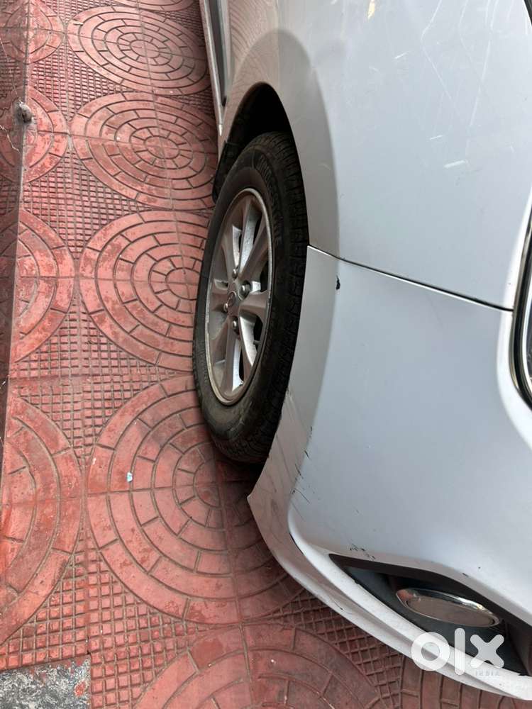 Hundhai Grand I10 Asta Top Model 2016