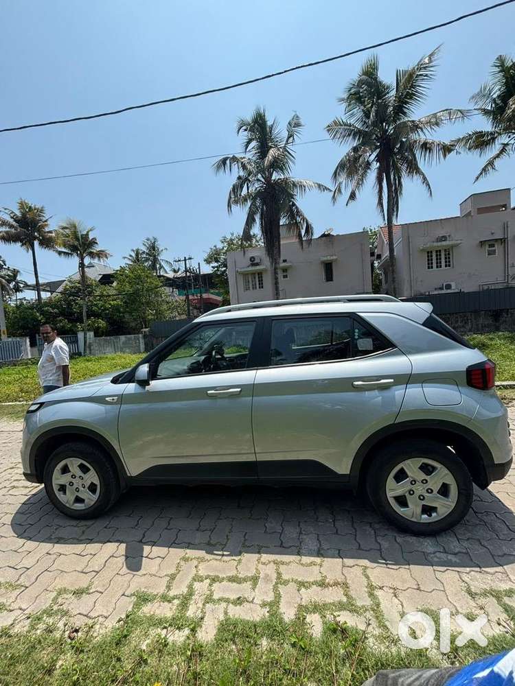 Hyundai Petrol Car 2023