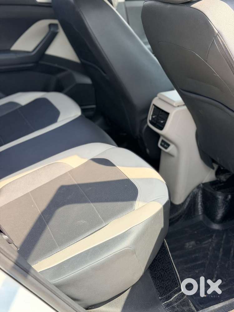 Volkswagen Taigun 1.0 Tsi Topline At, 2021, Petrol
