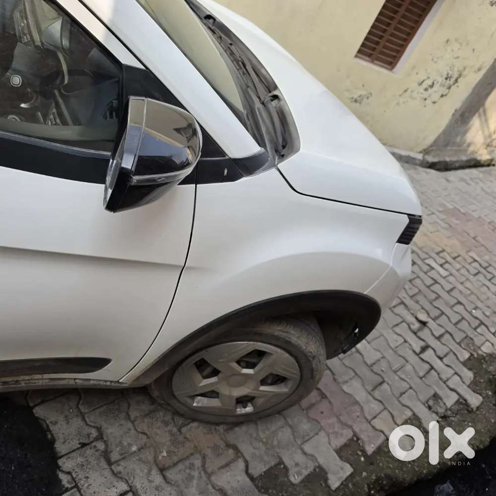 Tata Nexon Pure 2025