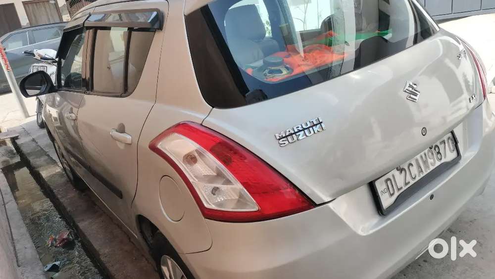 Maruti Suzuki Swift 2017 Petrol 70000 Km Driven