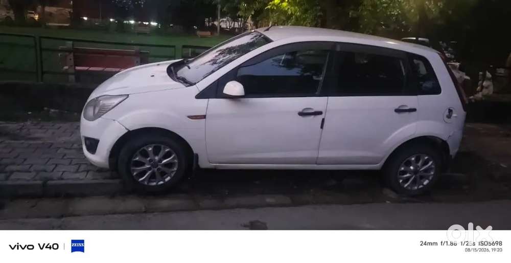 Ford Figo 1.2 Trend 2103