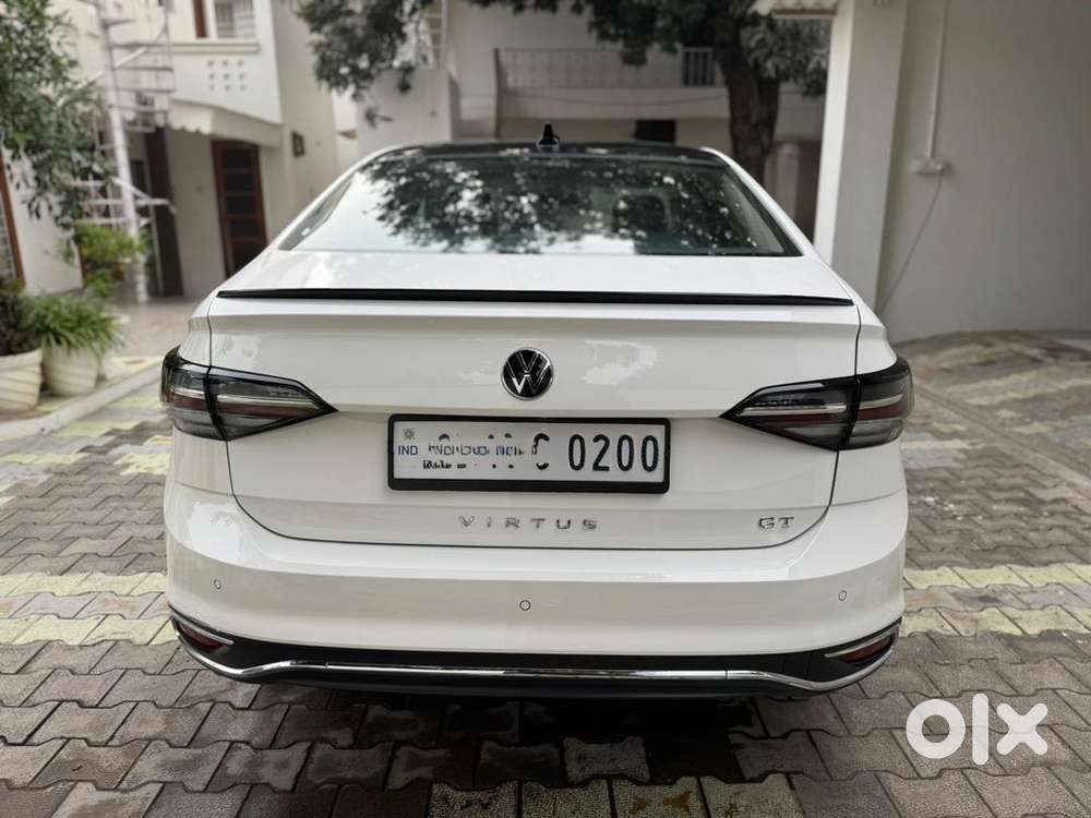 Volkswagen Virtus 2023 Petrol 27000 Km Driven
