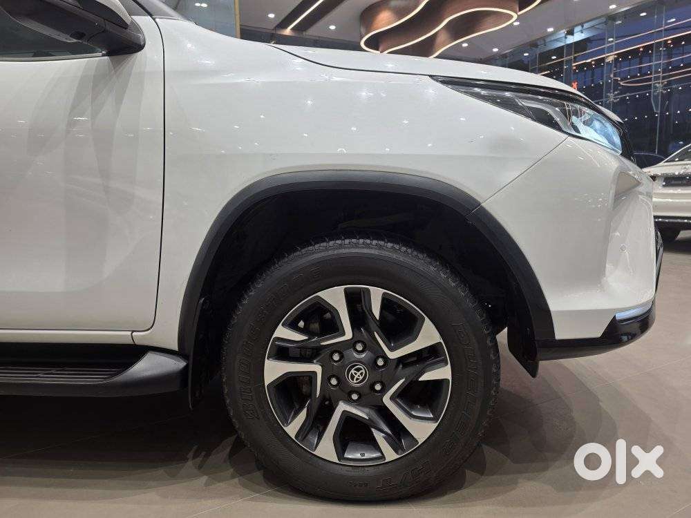 Toyota Fortuner Legender 4x2 At 2.8, 2022, Diesel