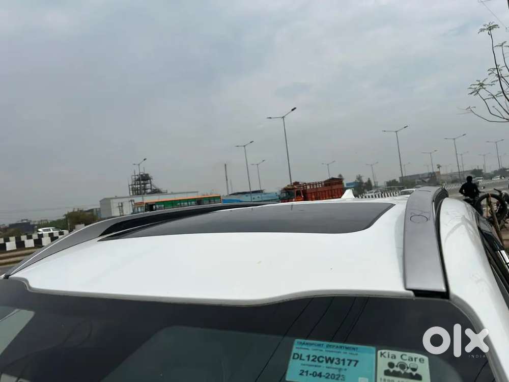 Kia Sonet 2023 Petrol 52000 Km Driven