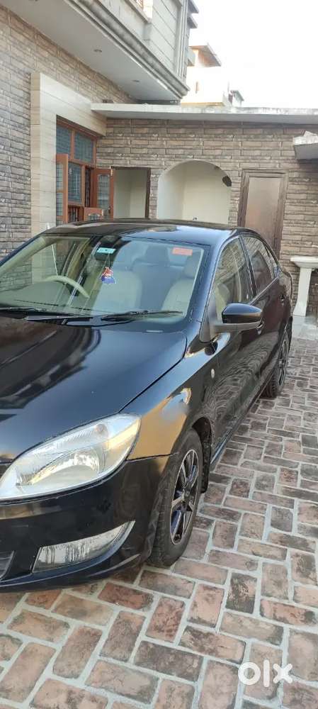 Skoda Rapid Elegance 2014 Diesel Car Excellent Condition