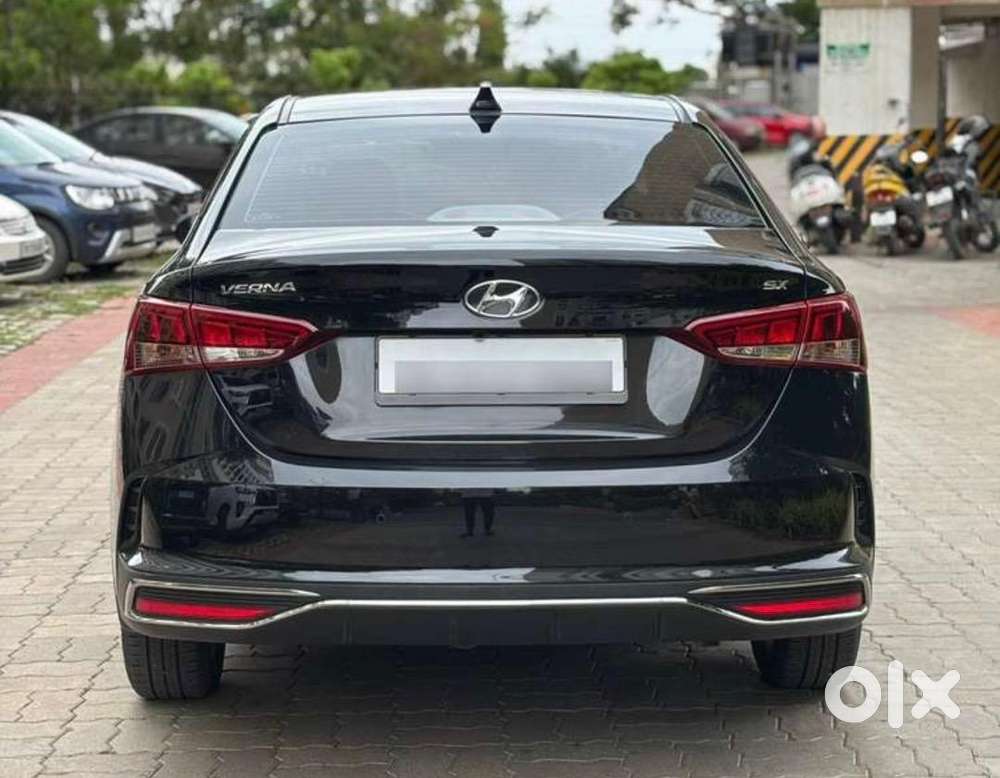 Hyundai Verna Petrol Well Maintained Blaxk Beauty Gj 15 Passing