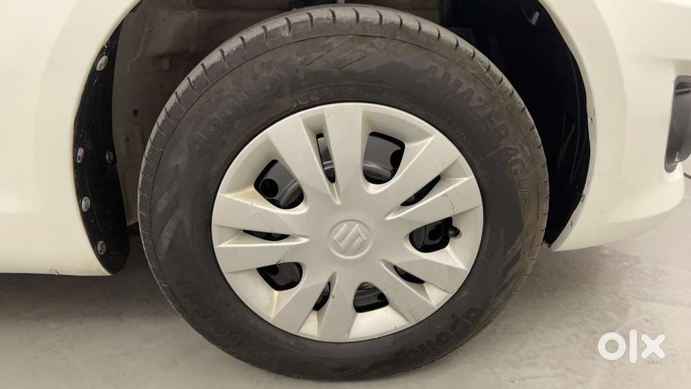 Maruti Suzuki Swift Dzire 1.3 Vxi, 2015, Petrol