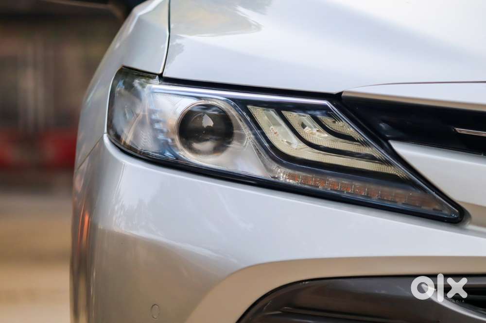 Toyota Camry Hybrid, 2019, Petrol