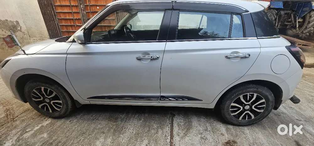 Maruti Suzuki Swift Vxi 2024