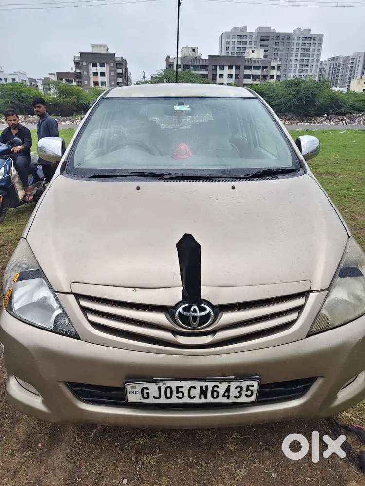 Toyota Innova 2.5 G Diesel 2010