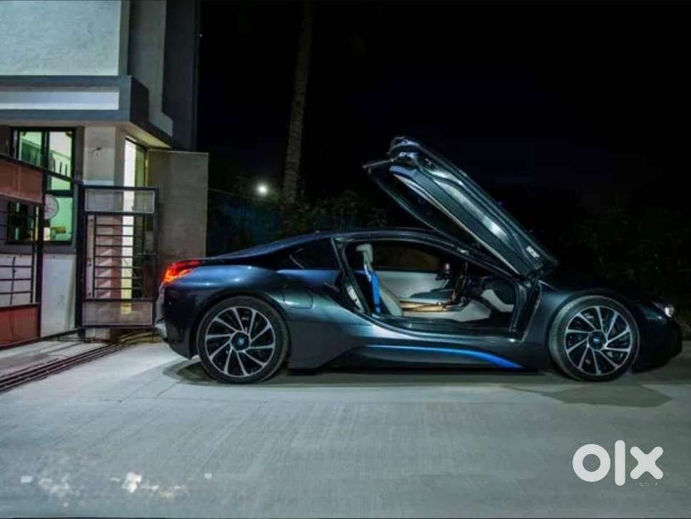 Bmw I8 Plug-in Hybrid  Sophisto Black  Well-maintained
