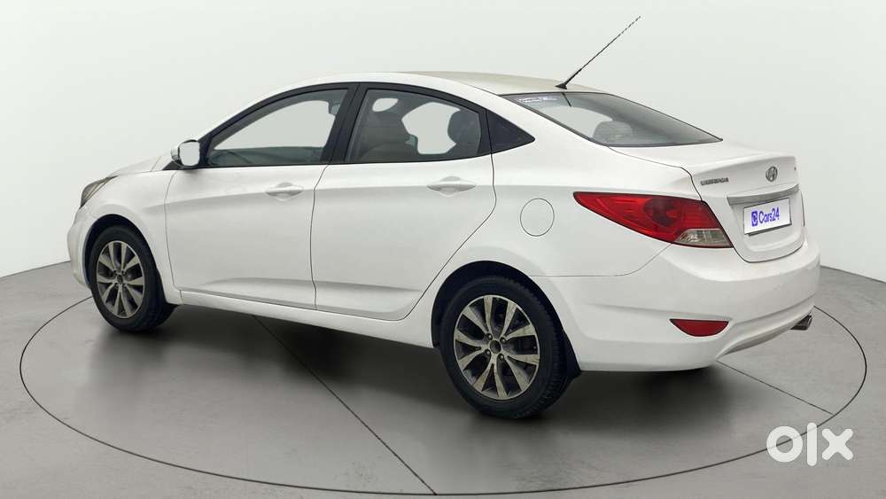 Hyundai Verna Fluidic 1.6 Vtvt Sx, 2013, Petrol