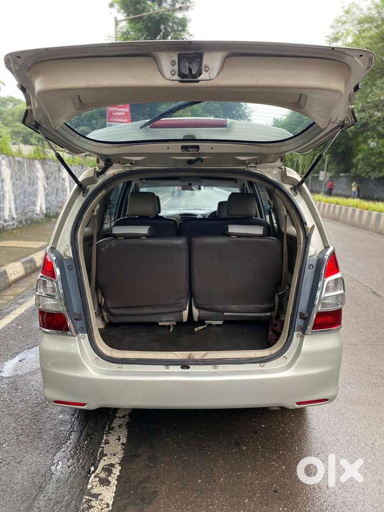 Toyota Innova 2.5 Vx 8 Str Bs-iii, 2011, Diesel