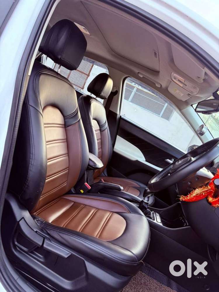 Hyundai Verna 1.5 Mpi Mt Sx (o), 2023, Petrol