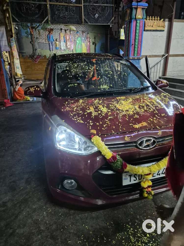 Selling Hundai Grand I10