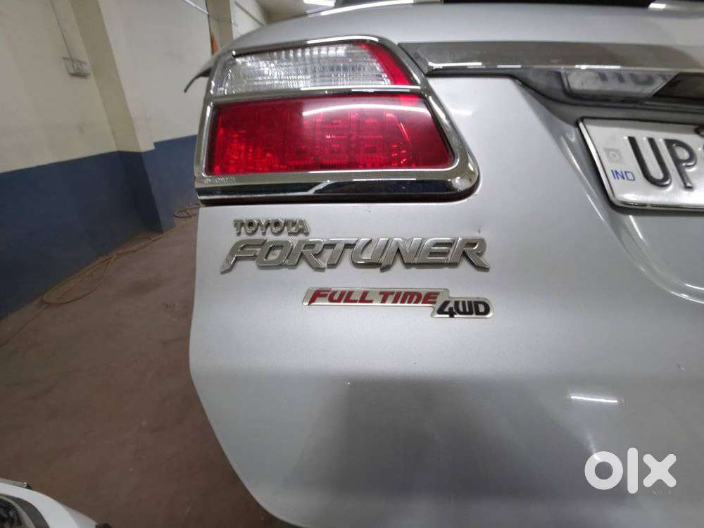 Toyota Fortuner 4x4 Manual Limited Edition, 2010, Diesel