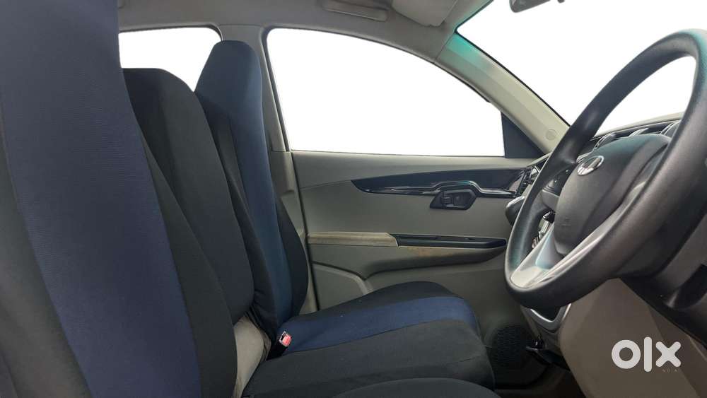 Mahindra Kuv 100 Mfalcon G80 K8, 2016, Petrol