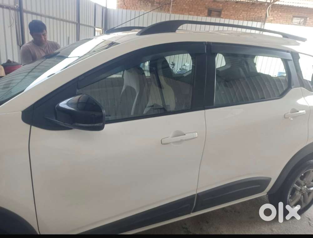 Renault Triber Petrol 2022