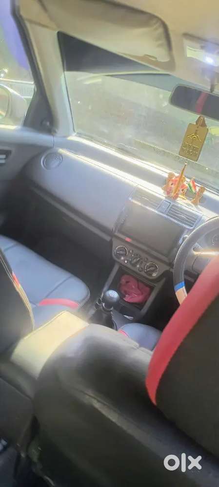 मेरी गाड़ी में कोही भी काम नही हे मुझे पैसे की जरूरत हे इस लिए बेचनाहे