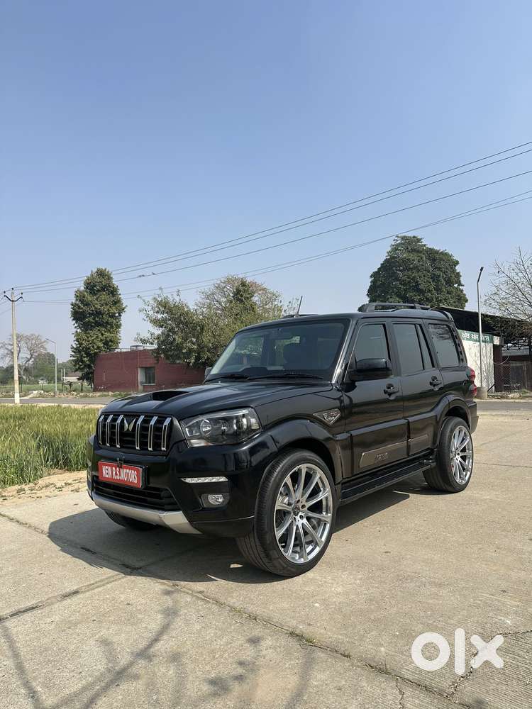 Mahindra Scorpio Classic 2.2 S 11 Mt 7 Cc, 2023, Diesel