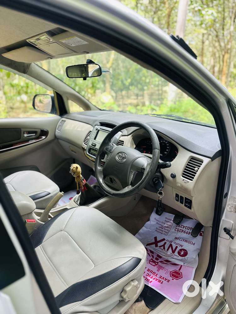 Toyota Innova 2.5 Vx 7 Str Bs-iii, 2012, Diesel