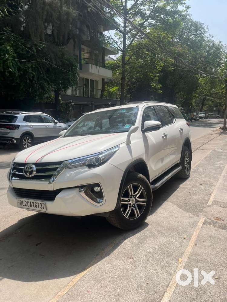 Fortuner Dl No 2017 September Petrol 38000 Km Driven