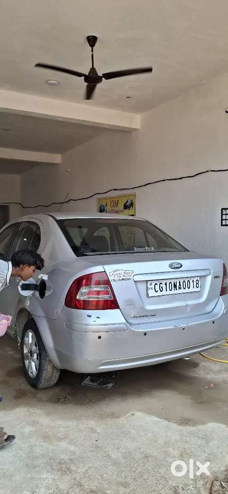 Ford Fiesta Classic 2013 Diesel 104000 Km Driven