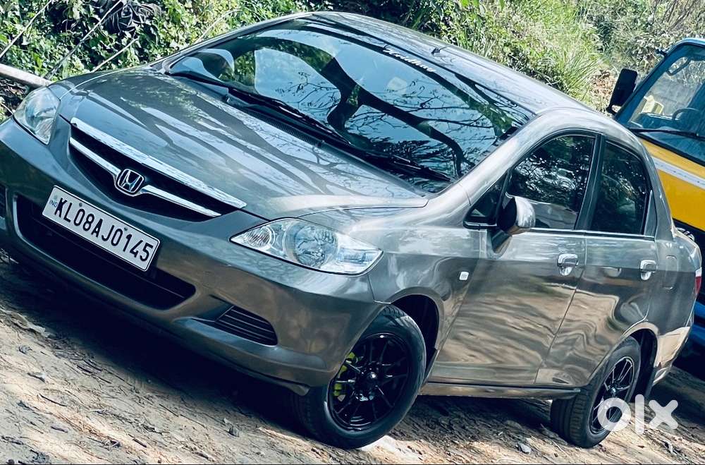 Honda City Zx 2006 Petrol Well Maintained