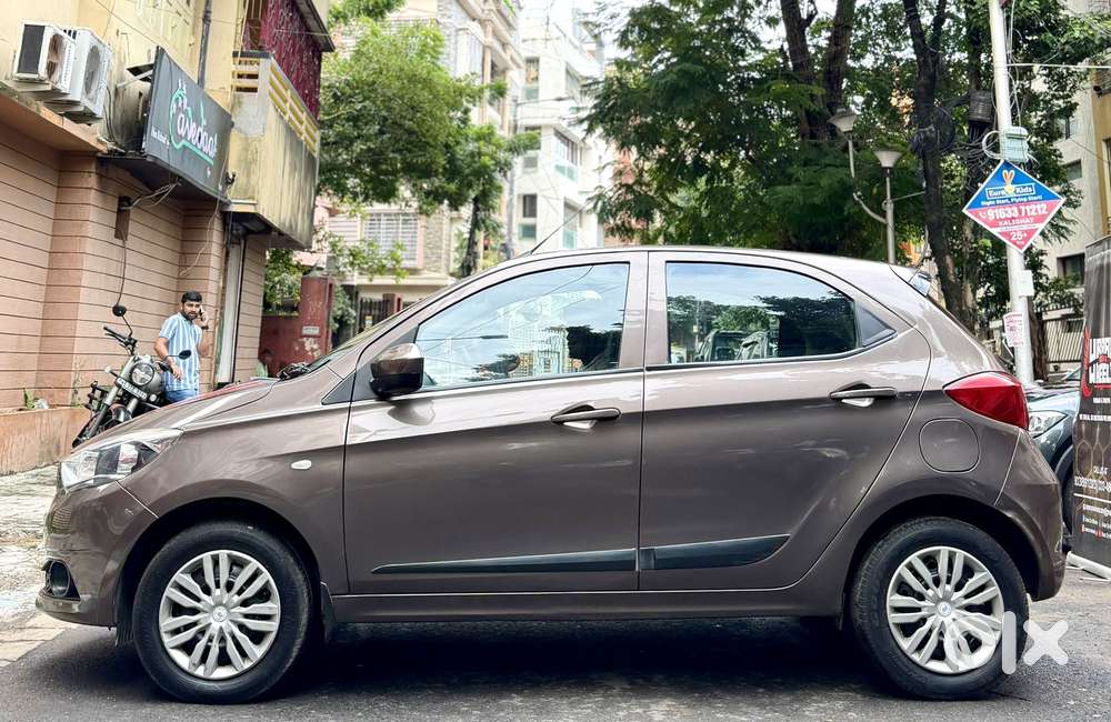 Tata Tiago 1.2 Revotron Xt (o), 2017, Petrol