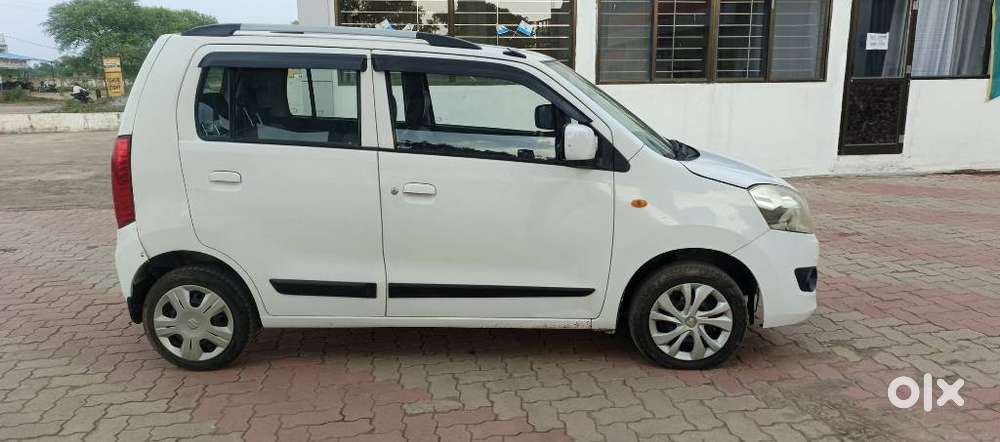 Maruti Suzuki Wagon R Vxi Opt 1.2, 2015, Petrol