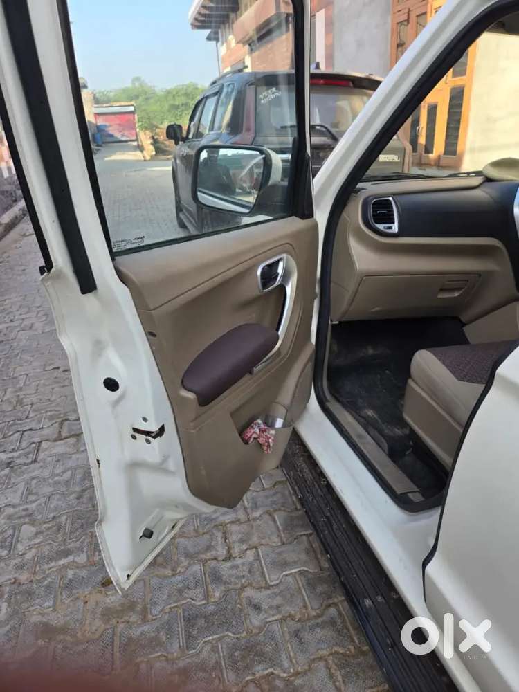 Mahindra Tuv 300 2018 Diesel