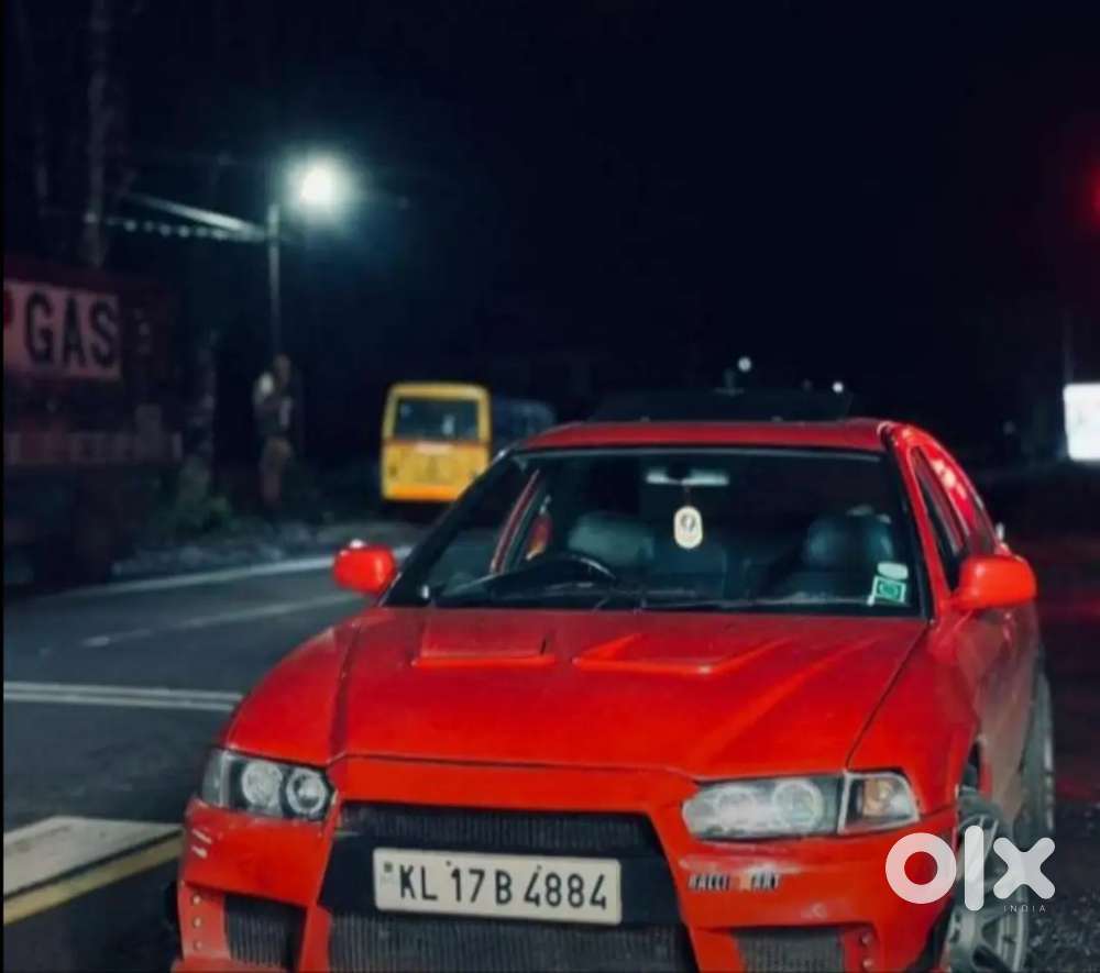 Mitsubishi Lancer 2000
