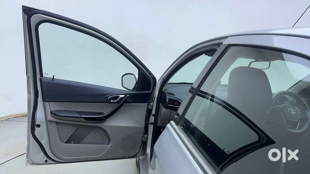 Tata Tiago Xza, 2019, Petrol