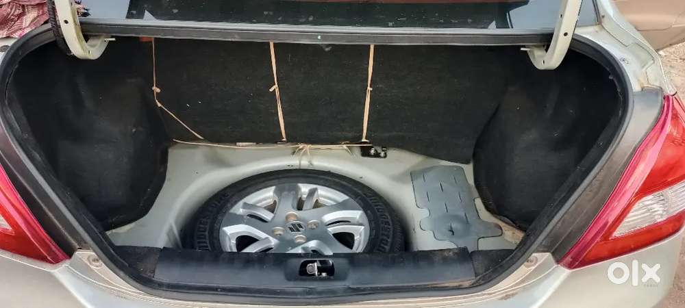 Maruti Suzuki Dzire 2013 Diesel 98000 Km Driven