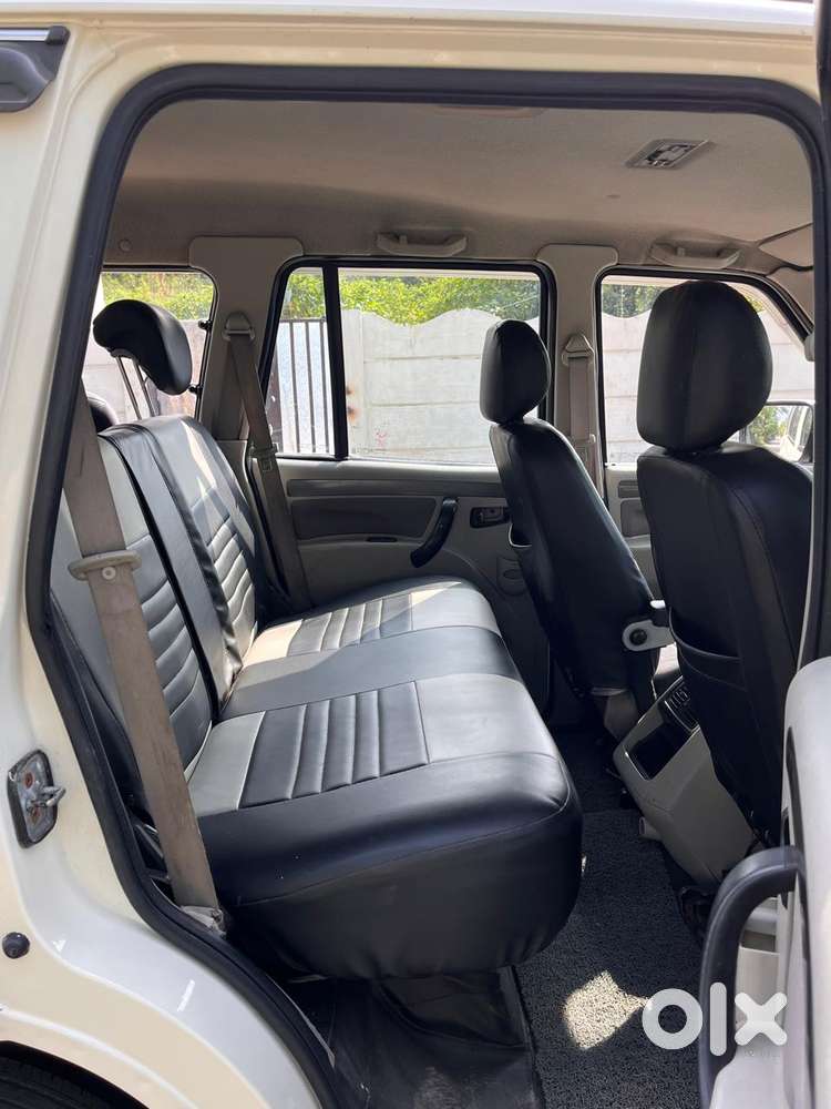 Mahindra Scorpio S6 Plus, 2016, Diesel